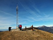 48 Alla croce di vetta del Linzone (1392 m)